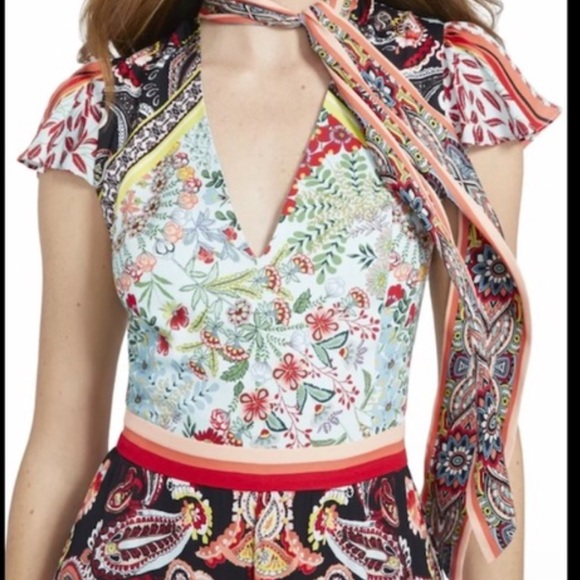 alice and olivia tamara dress